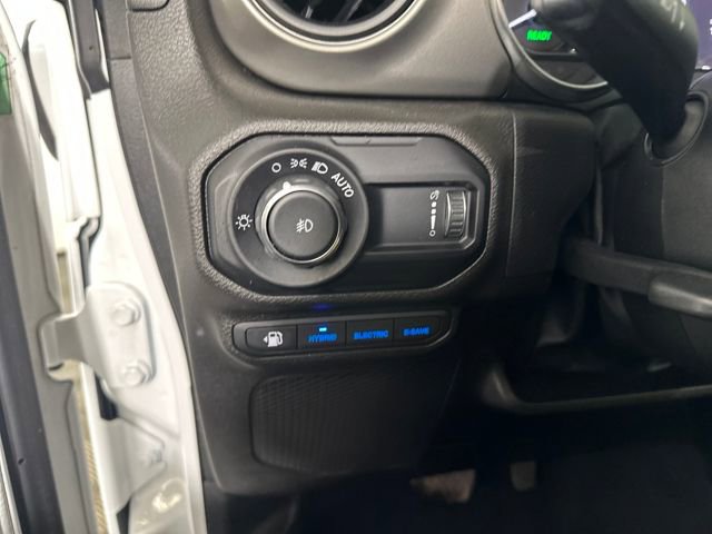 Used 2023 Jeep Wrangler Unlimited w/ Cold Weather Group image 19