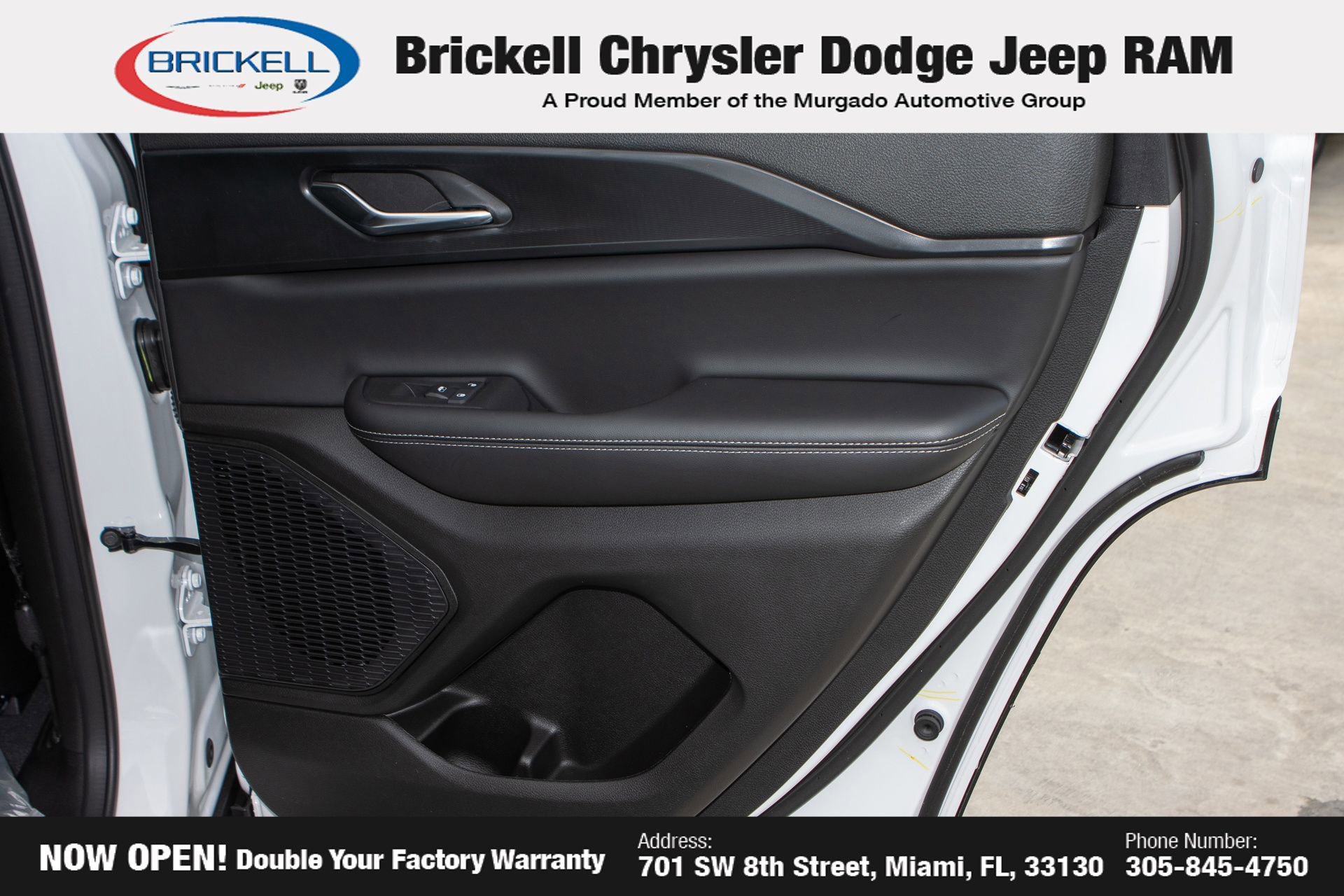 New 2025 Jeep Grand Cherokee Laredo image 14