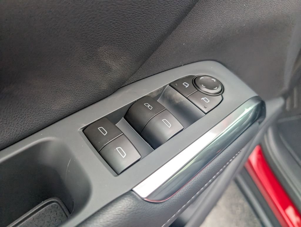 New 2026 Chevrolet Traverse LT w/ Sun and Wheel Package image 16