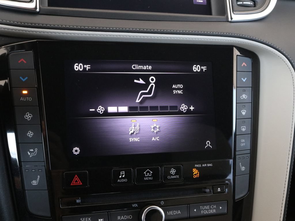 Certified 2023 INFINITI QX55 Luxe w/ Cargo Package AWD/4WD image 19