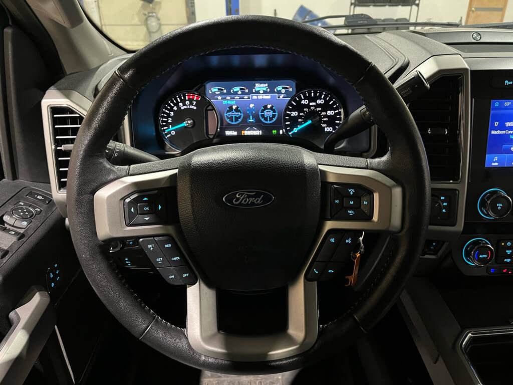 Used 2020 Ford F250 Lariat w/ Lariat Value Package AWD/4WD image 14