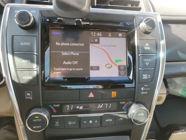 Used 2016 Toyota Camry XLE image 10