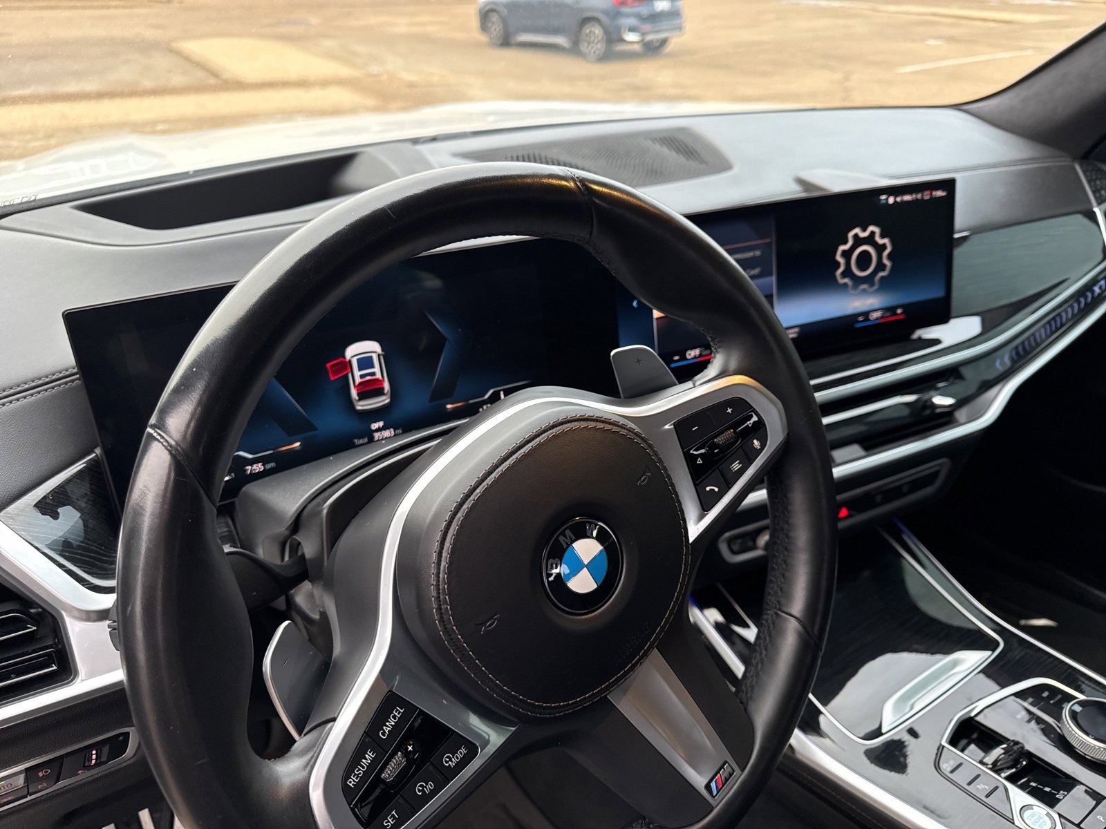 Certified 2023 BMW X7 xDrive40i w/ Executive Package image 16