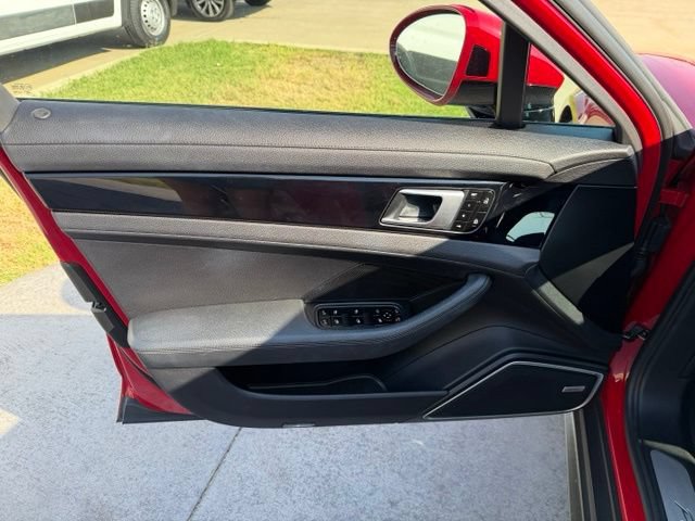 Used 2019 Porsche Panamera 4 AWD/4WD image 9