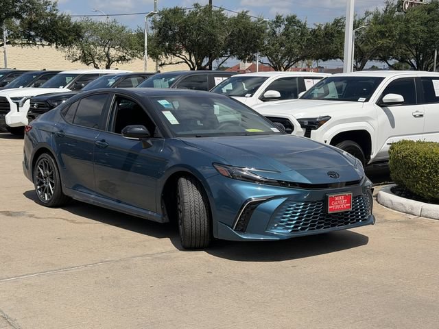 Used 2026 Toyota Camry XSE FWD image 3