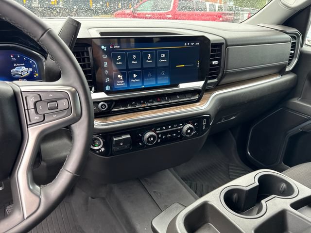 Used 2023 Chevrolet Silverado 1500 LT AWD/4WD image 18