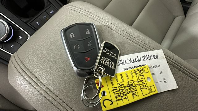 Used 2022 Cadillac XT4 Luxury w/ Driver Awareness Package AWD/4WD image 20