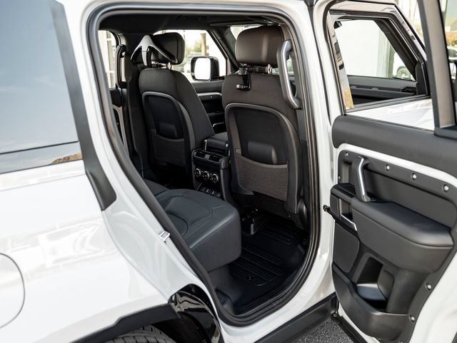 New 2026 Land Rover Defender 110 X AWD/4WD image 29