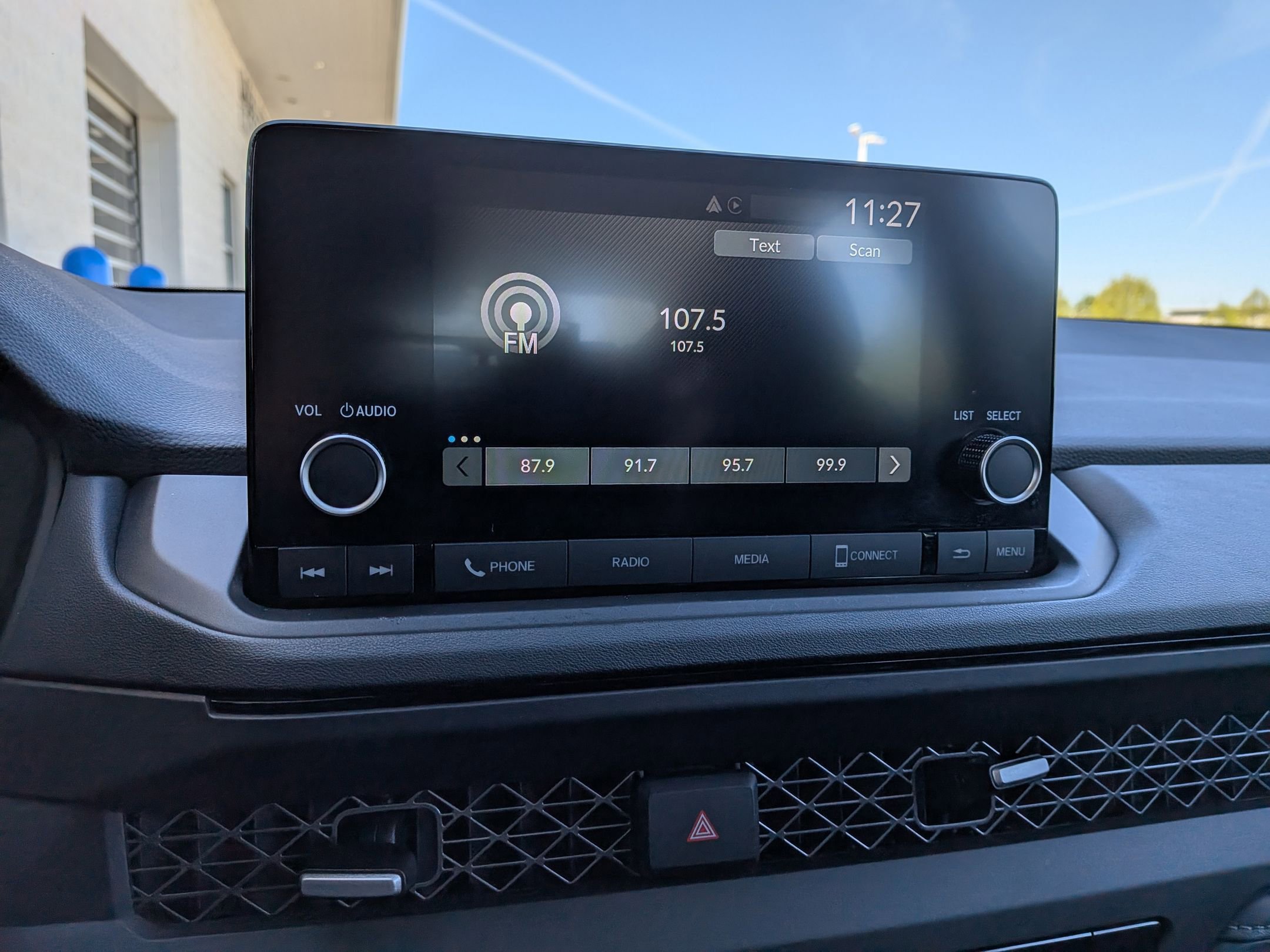 Certified 2025 Honda Accord SE image 17