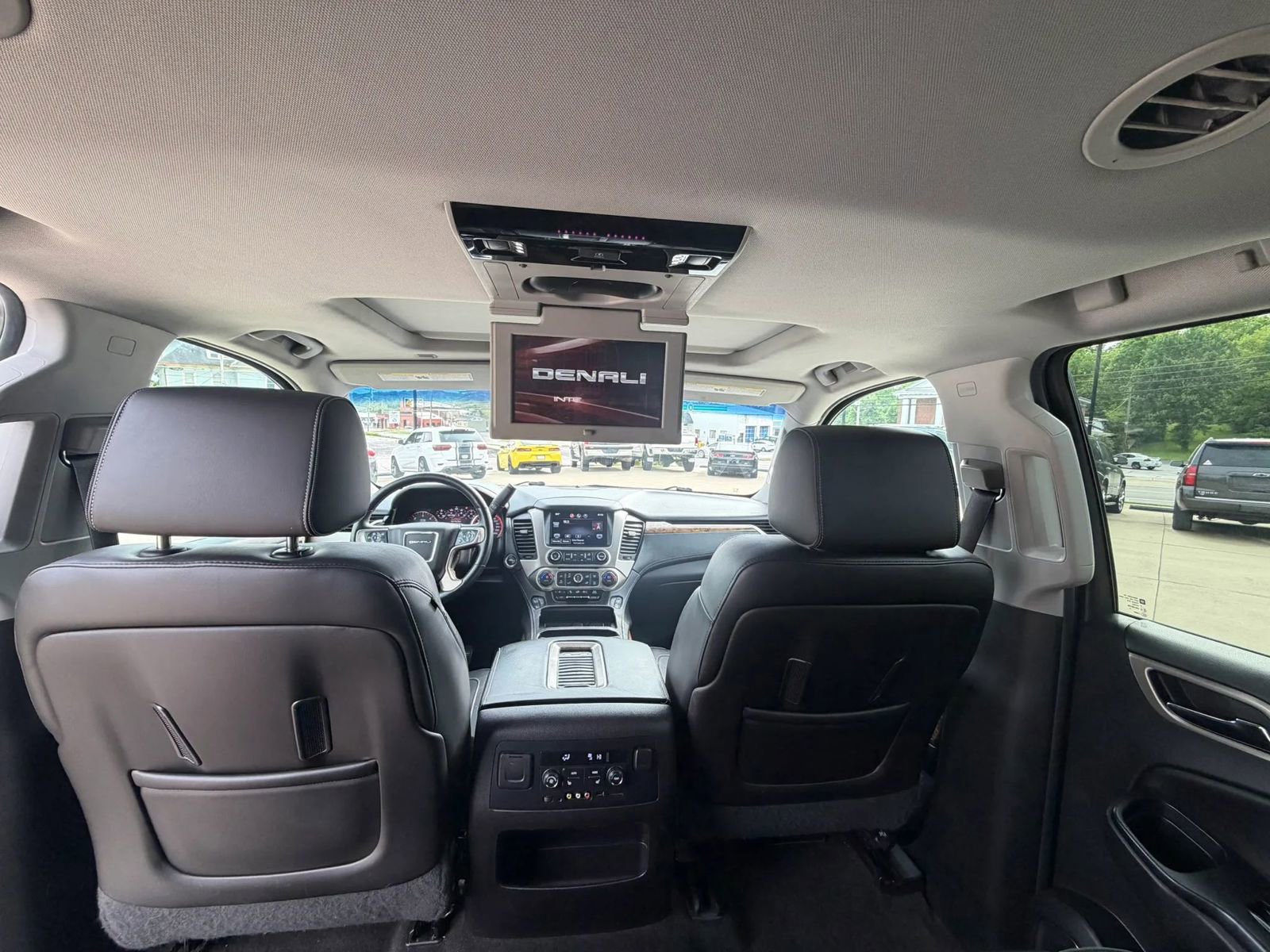 Used 2015 GMC Yukon Denali w/ Open Road Package AWD/4WD image 7