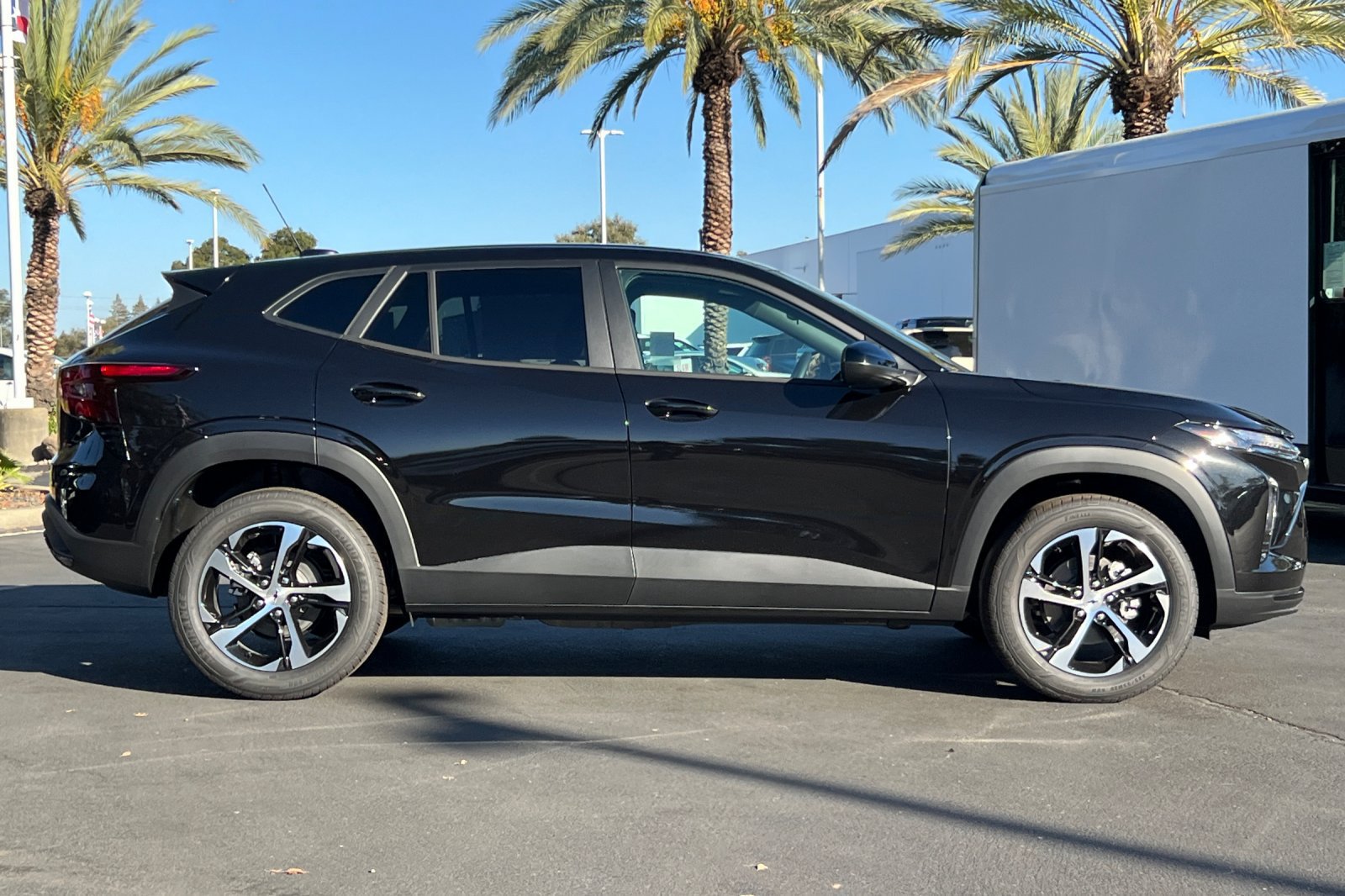 New 2026 Chevrolet Trax RS w/ Driver Confidence Package FWD image 2