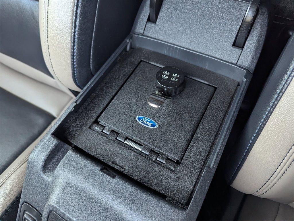 Used 2023 Ford Bronco Wildtrak image 24