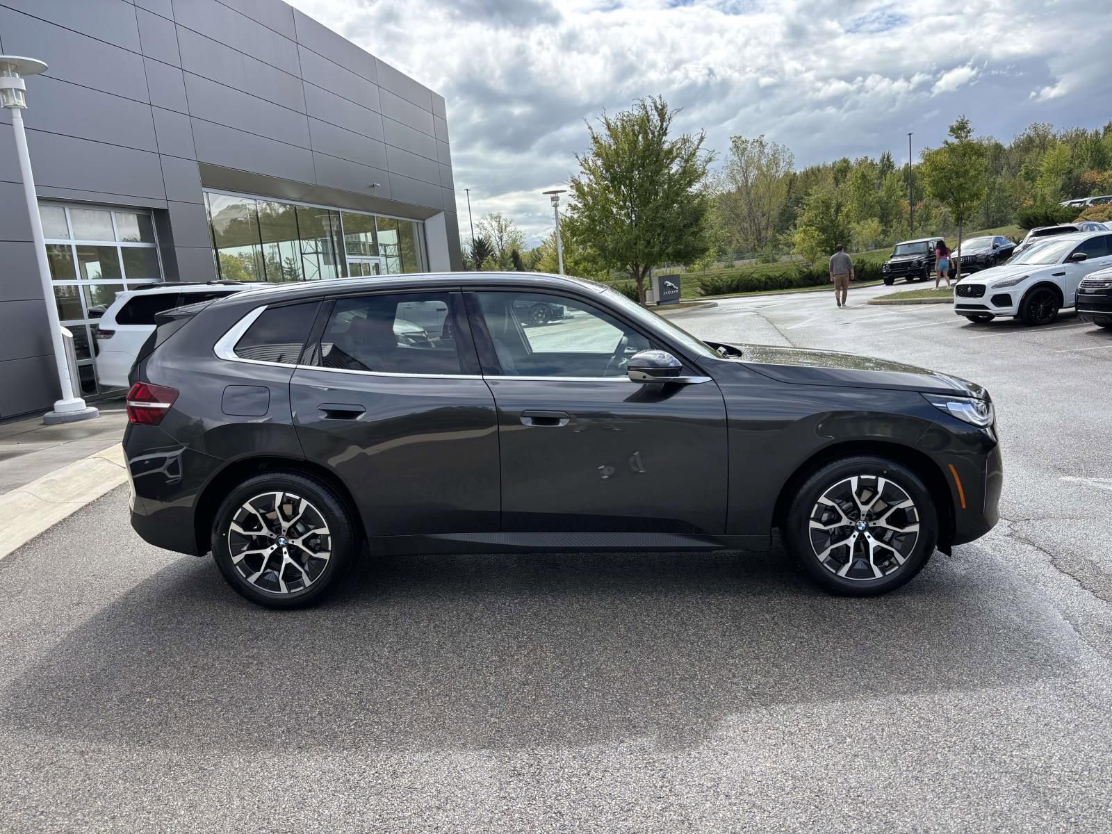 Used 2026 BMW X3 xDrive30 w/ Premium Package image 8