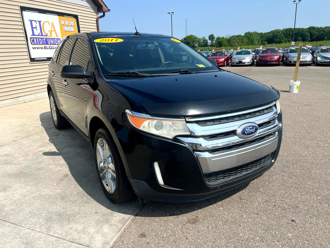 Used 2011 Ford Edge SEL w/ Canadian Comfort Pkg image 3