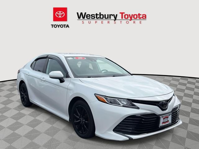 Used 2020 Toyota Camry LE image 1