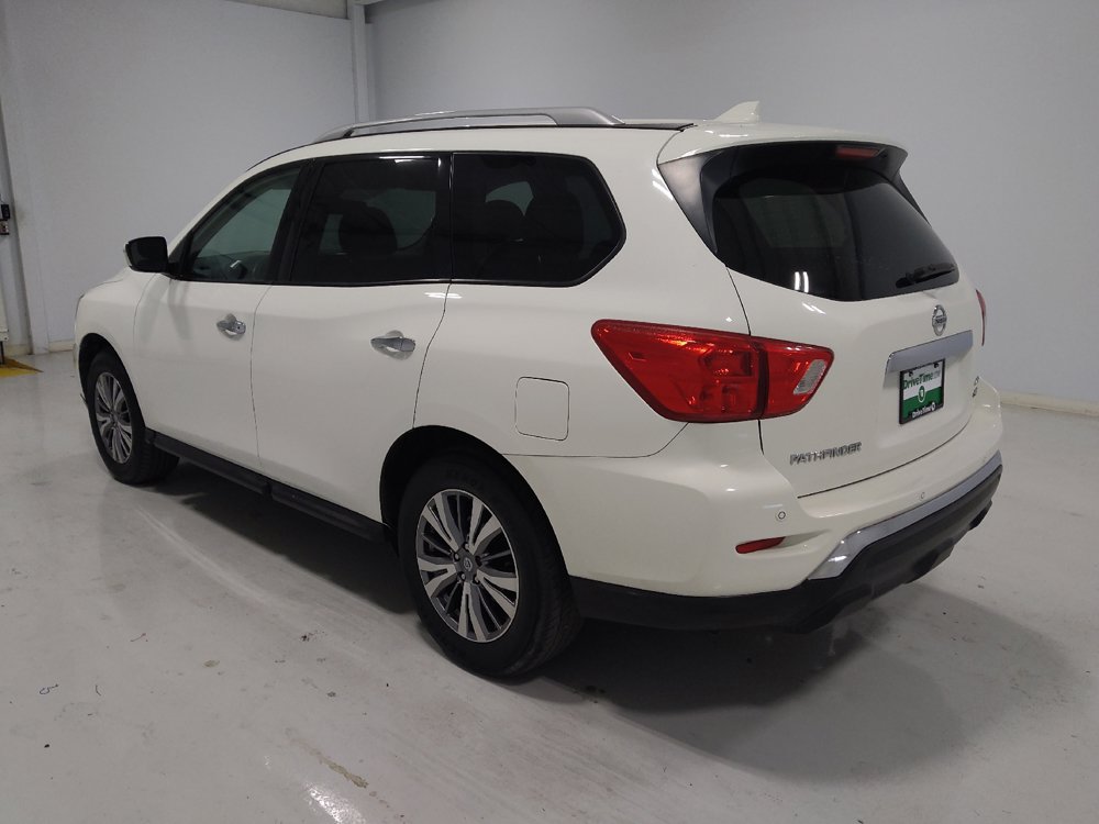 Used 2020 Nissan Pathfinder SV AWD/4WD image 5