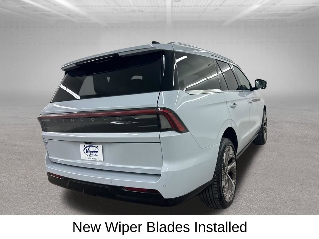 Used 2026 Lincoln Navigator Black Label image 13