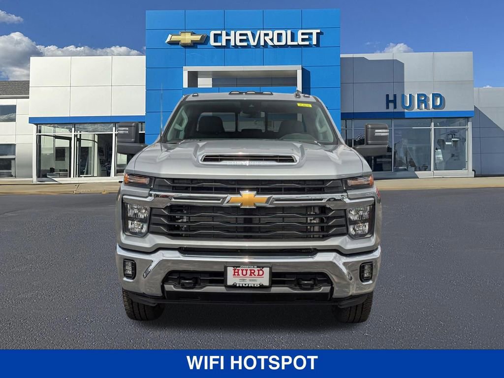 New 2026 Chevrolet Silverado 3500 LT AWD/4WD image 9