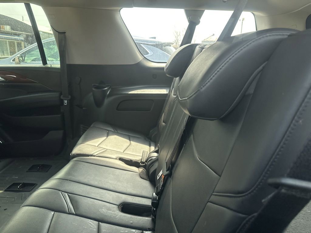 Used 2018 Cadillac Escalade ESV Luxury AWD/4WD image 19
