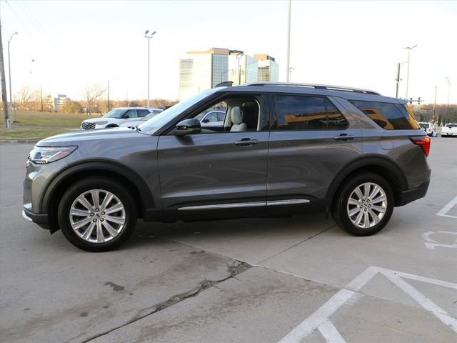 Used 2025 Ford Explorer Platinum w/ LUX Leather Package image 3