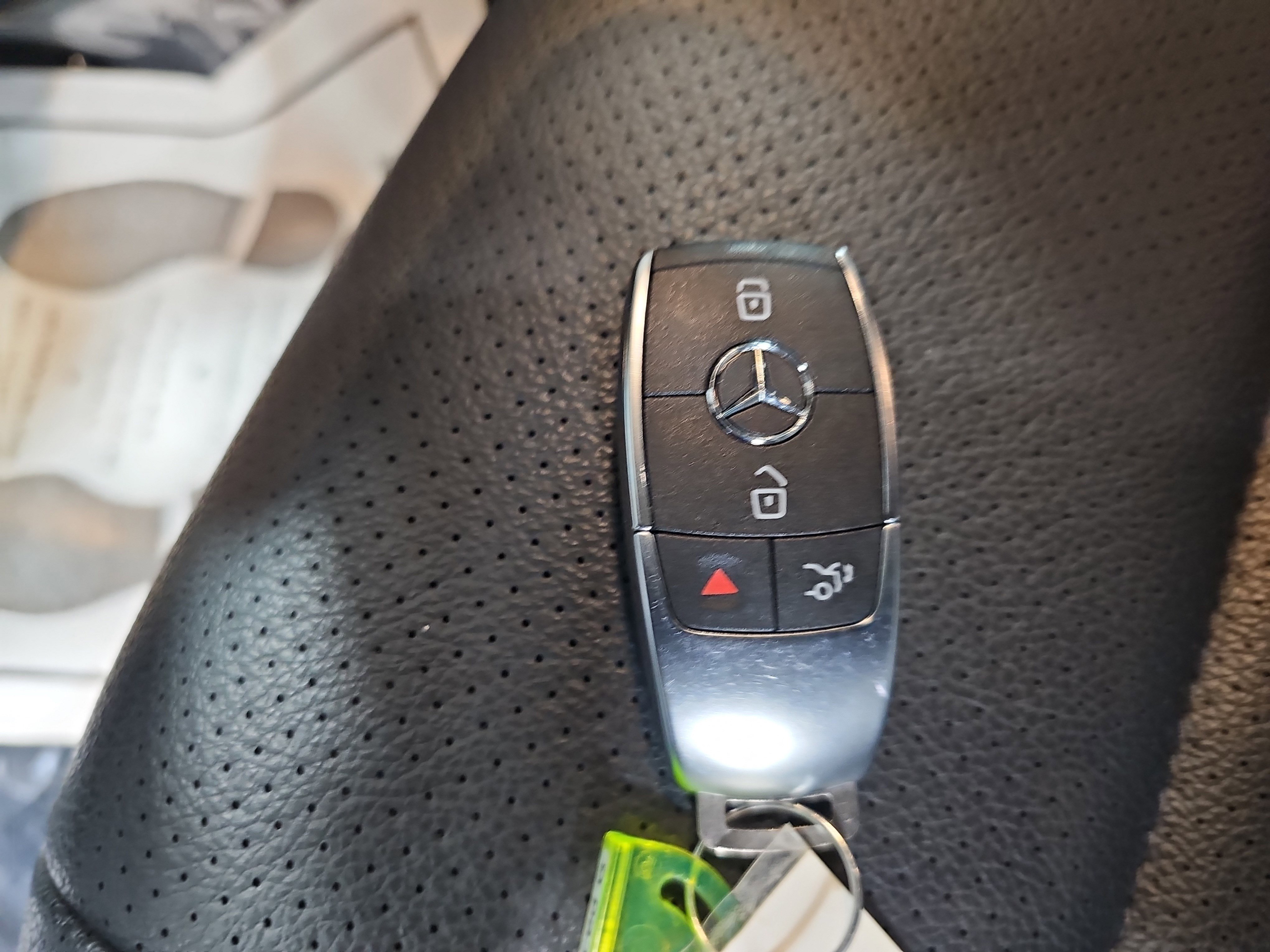 Certified 2020 Mercedes-Benz GLE 350 4MATIC image 37