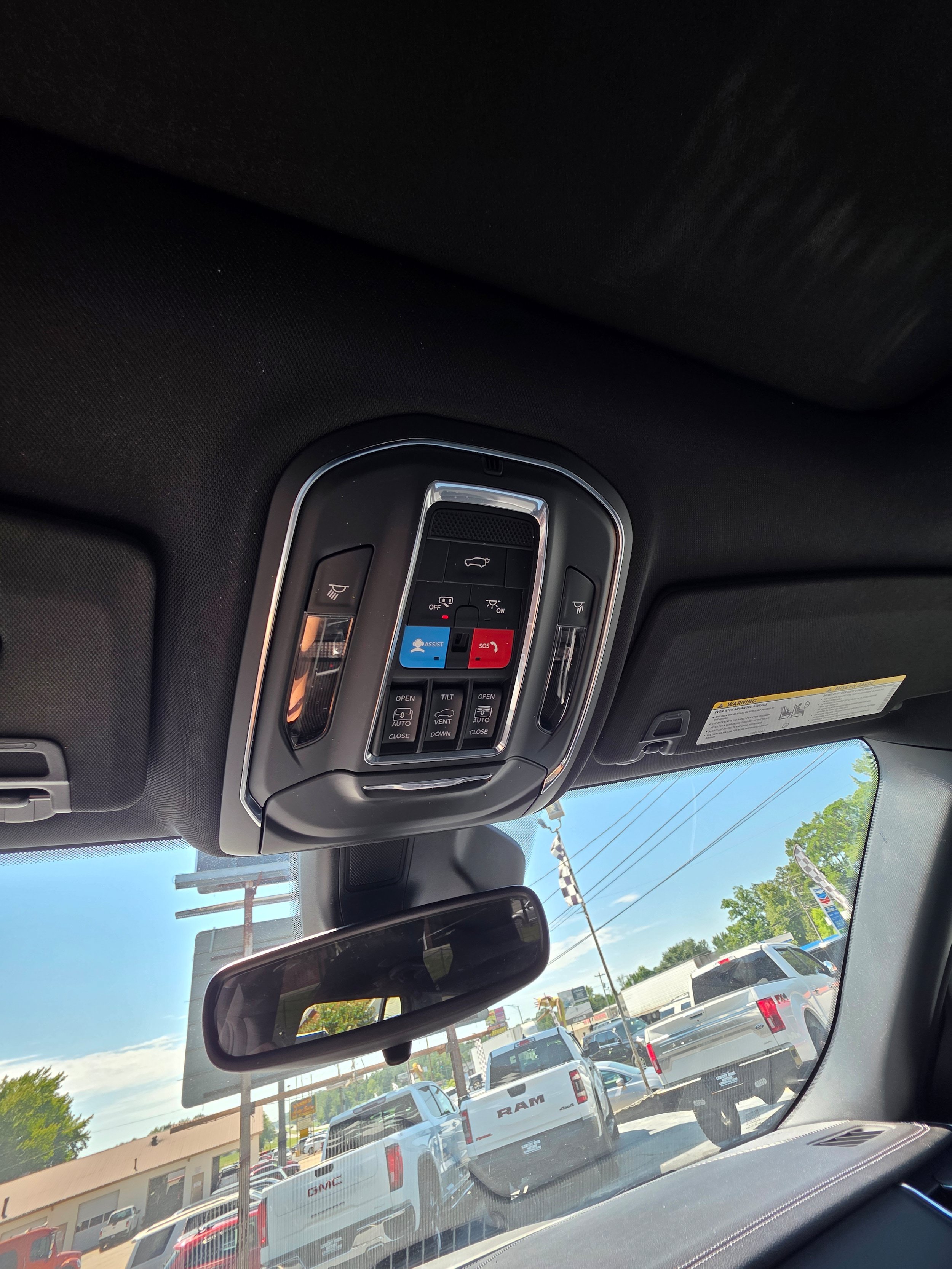 Used 2024 Jeep Grand Cherokee Limited RWD image 20