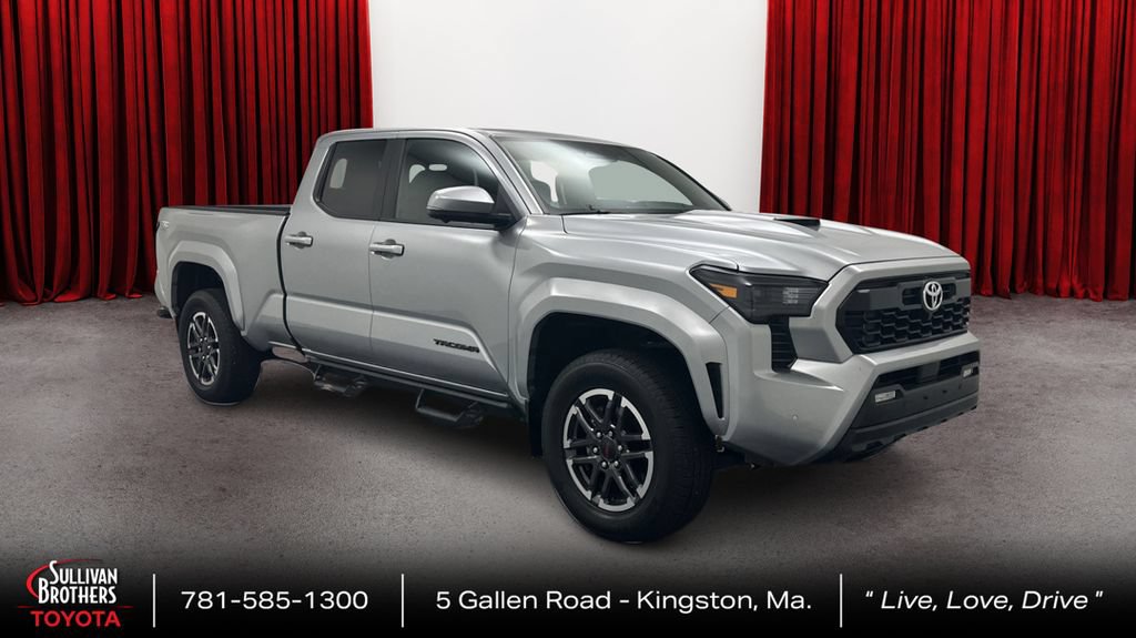 Used 2024 Toyota Tacoma TRD Sport w/ TRD Sport Premium Package AWD/4WD image 3