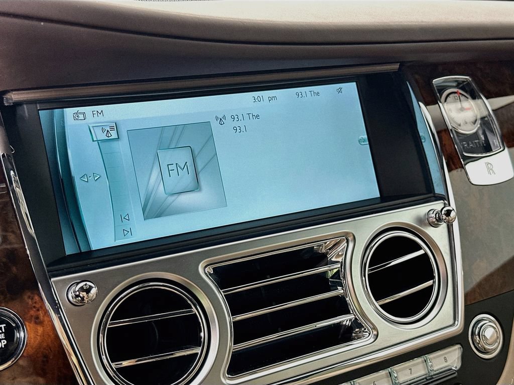 Used 2015 Rolls-Royce Wraith RWD image 12