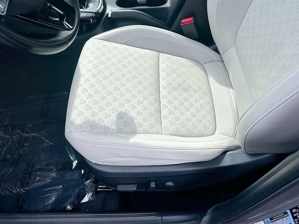 Certified 2021 Kia Seltos EX AWD/4WD image 18