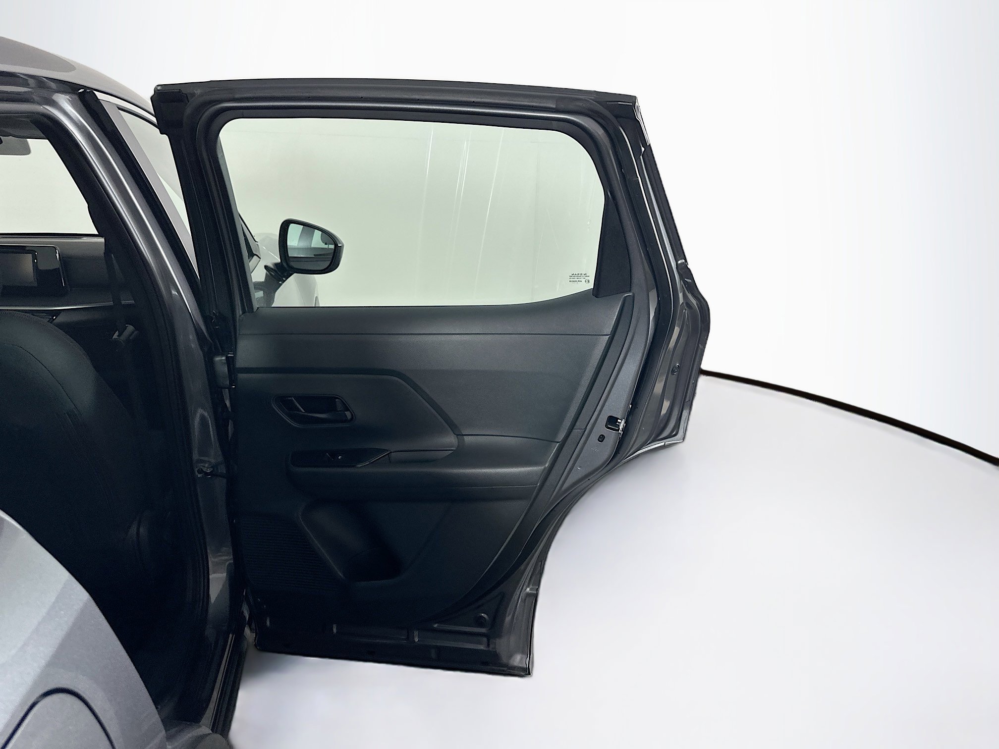 Used 2025 Nissan Kicks S image 27