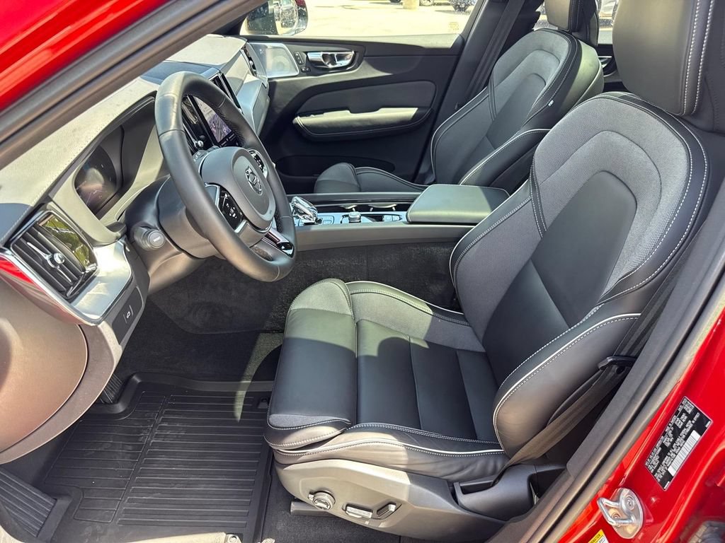 Certified 2023 Volvo XC60 B6 Ultimate w/ Climate Package AWD/4WD image 8
