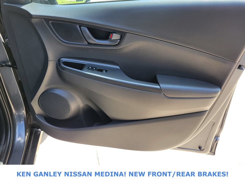 Used 2022 Hyundai Kona SE AWD/4WD image 49