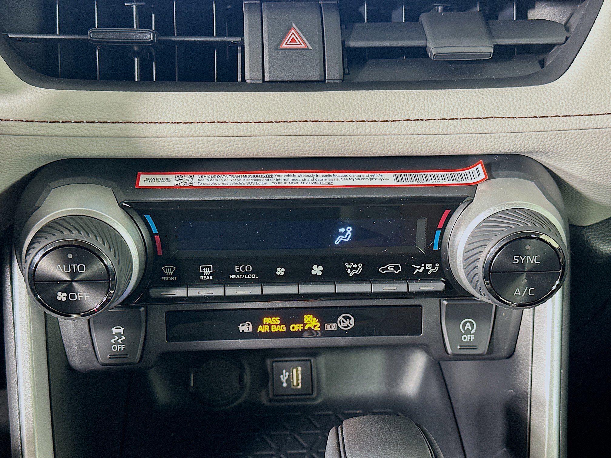 Used 2025 Toyota RAV4 XLE w/ Convenience Package FWD image 23