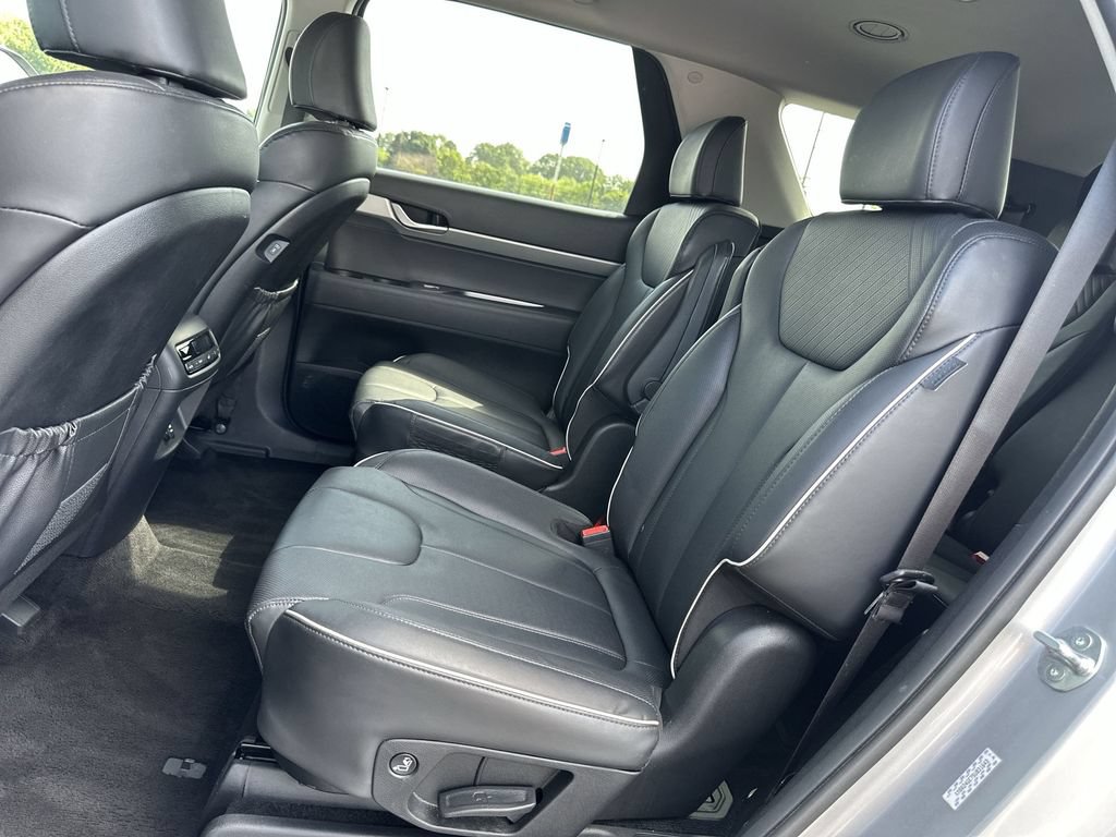 Used 2025 Hyundai Palisade SEL FWD image 28
