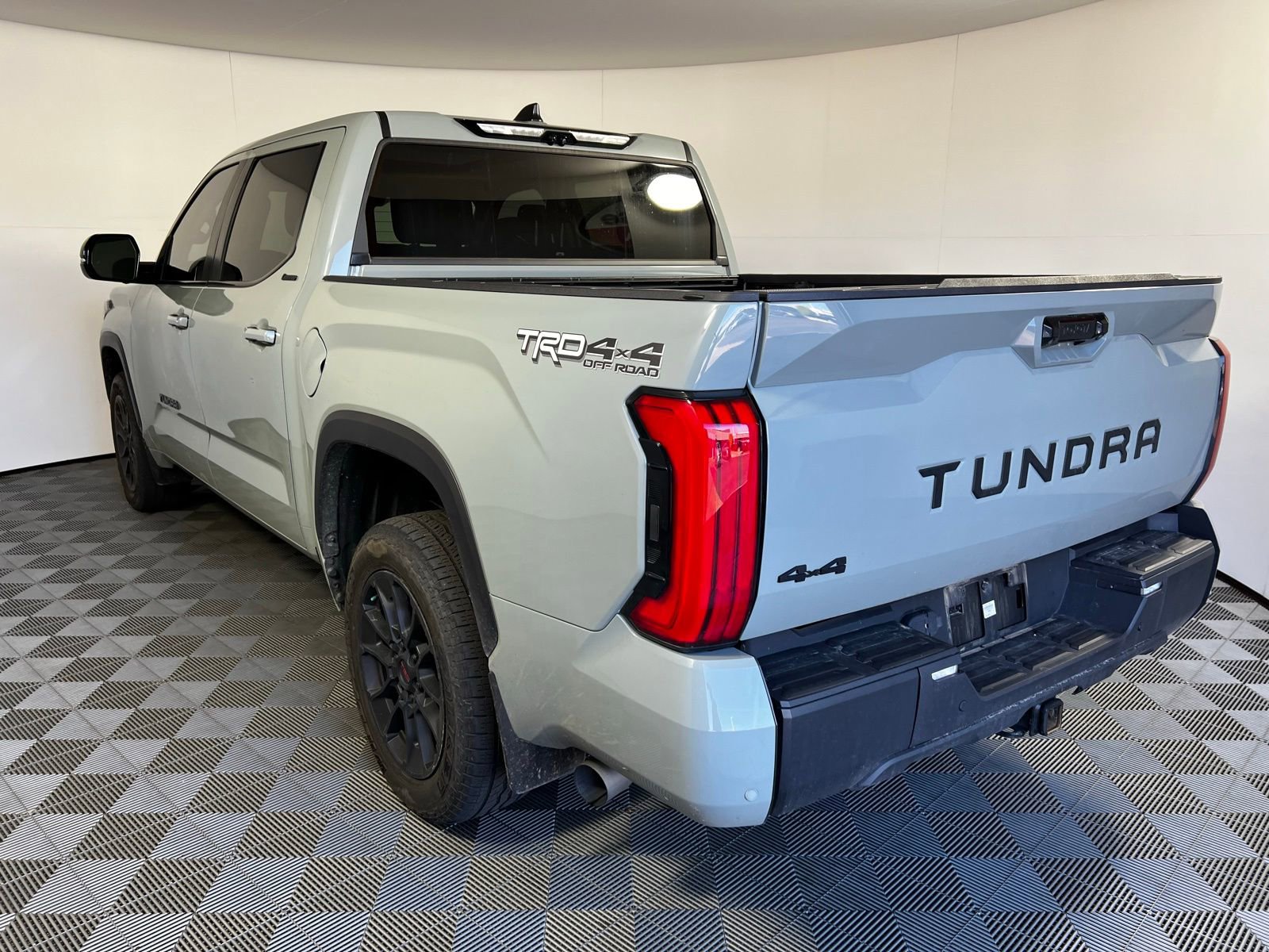 Used 2024 Toyota Tundra Limited w/ TRD Off-Road Package image 7