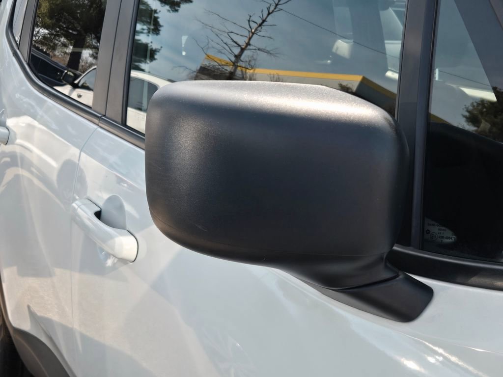 Certified 2023 Jeep Renegade Latitude image 6