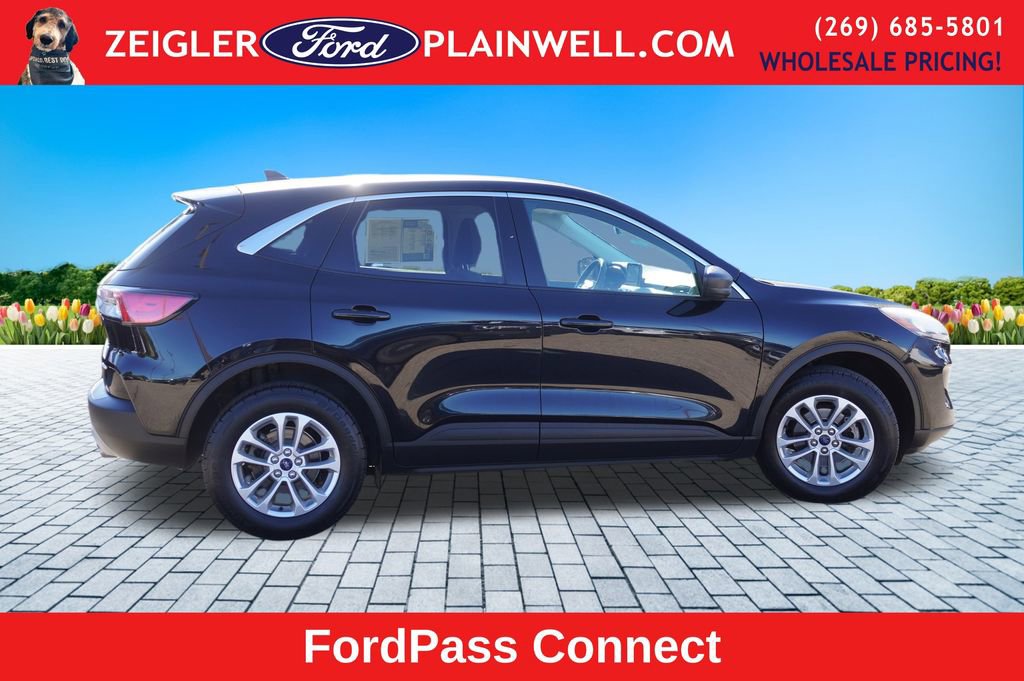 Used 2022 Ford Escape SE image 6