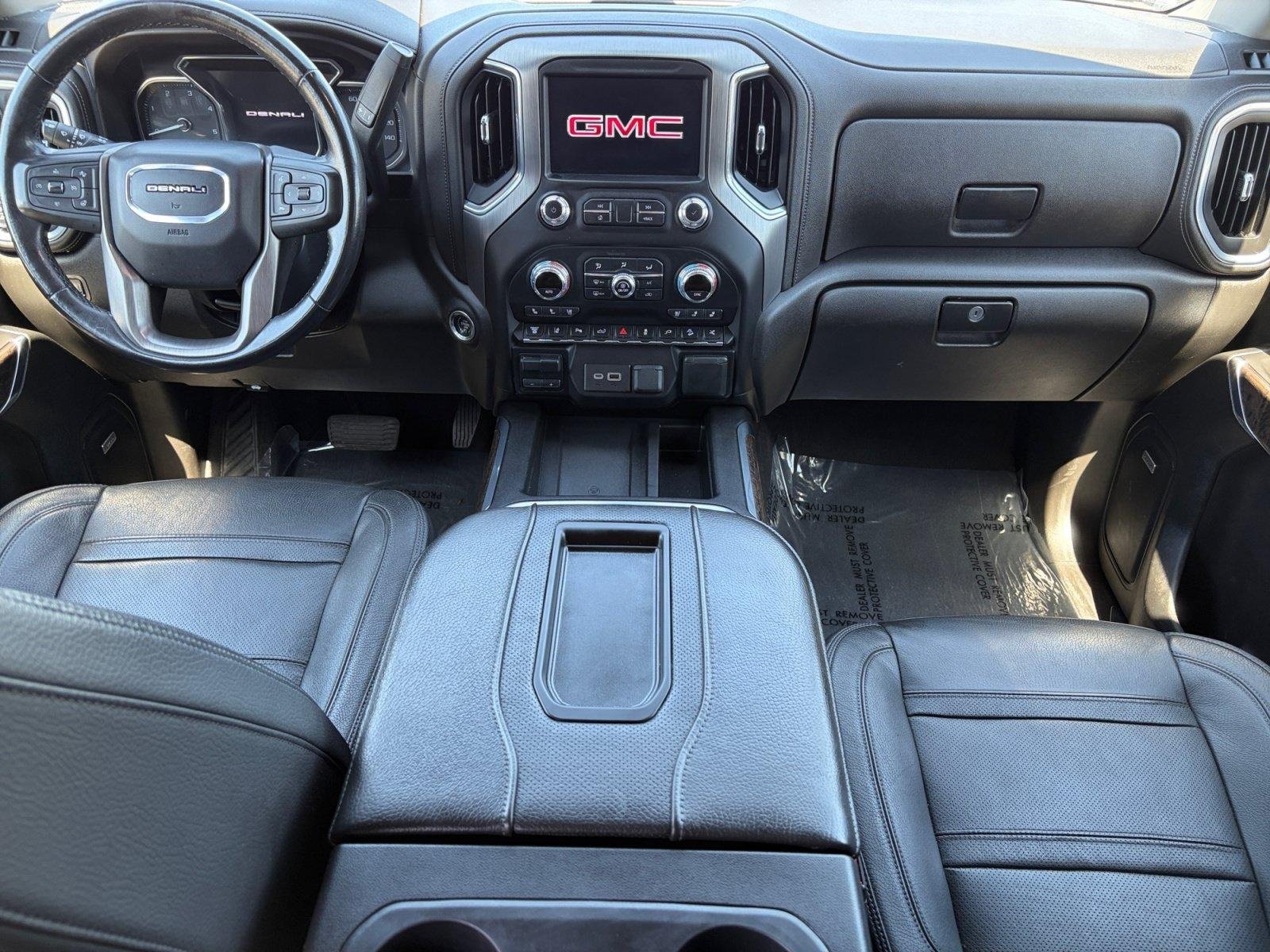 Used 2021 GMC Sierra 2500 Denali w/ Denali Black Diamond Edition AWD/4WD image 18