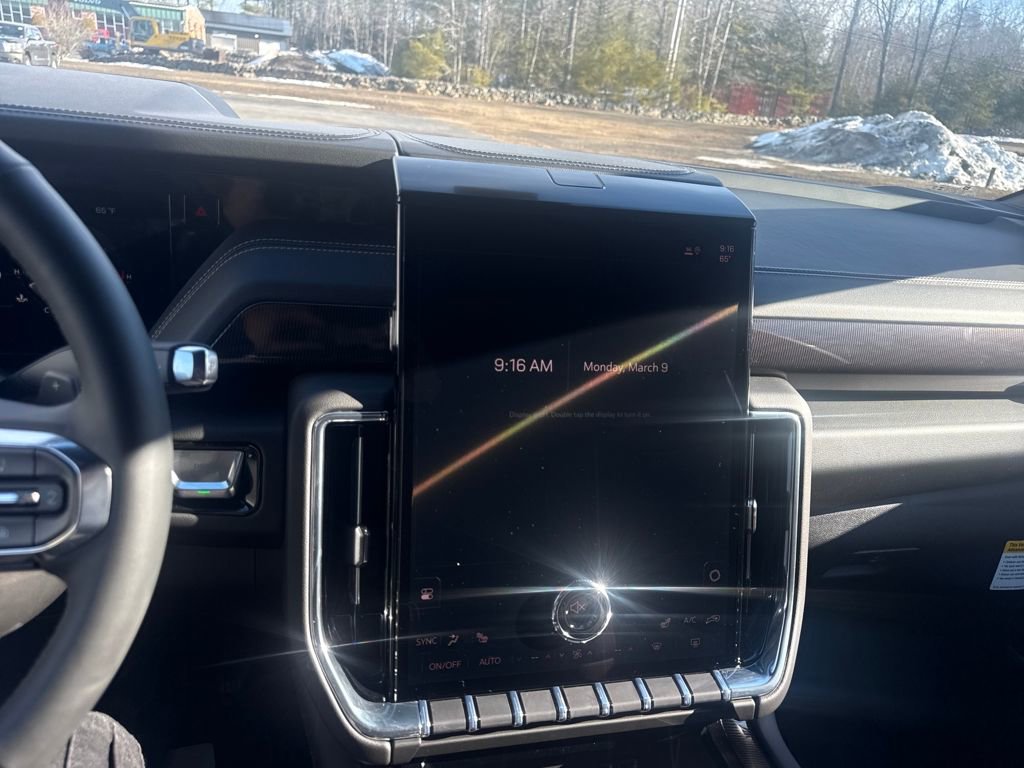 New 2026 GMC Yukon XL Elevation image 42