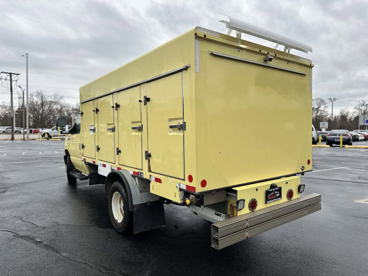 Used 2019 Ford E-450 and Econoline 450 Super Duty w/ Power Windows & Locks Group image 24