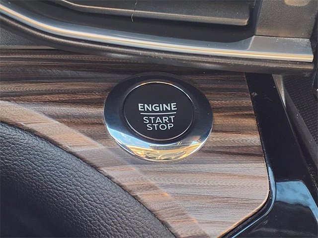 Used 2023 Ford Explorer Limited image 17