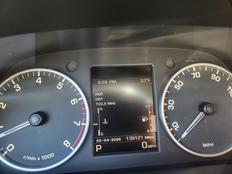 Used 2016 Land Rover LR4 HSE AWD/4WD image 15
