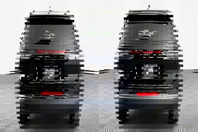 New 2025 Jeep Grand Cherokee L Altitude image 5