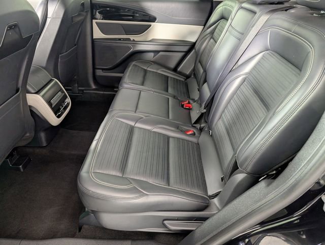 Used 2024 Lincoln Nautilus Reserve image 25