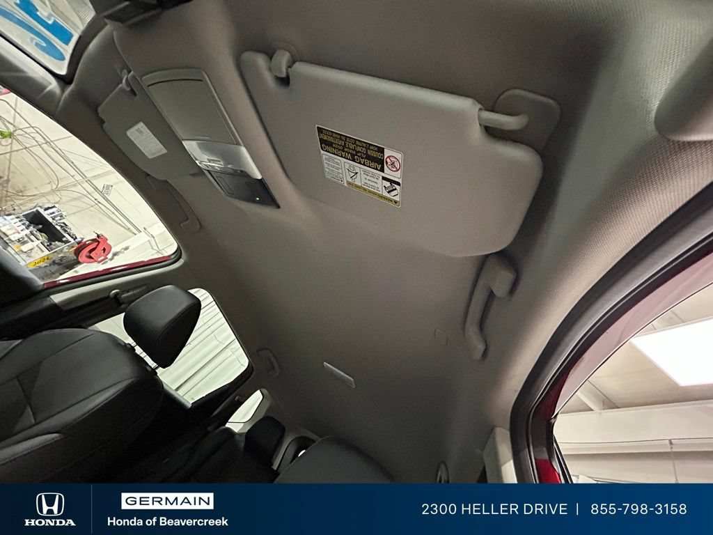 Used 2025 Nissan Rogue SL AWD/4WD image 27