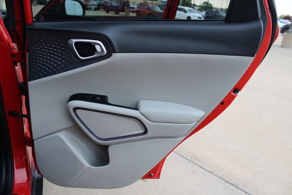 Used 2020 Kia Soul EX FWD image 35