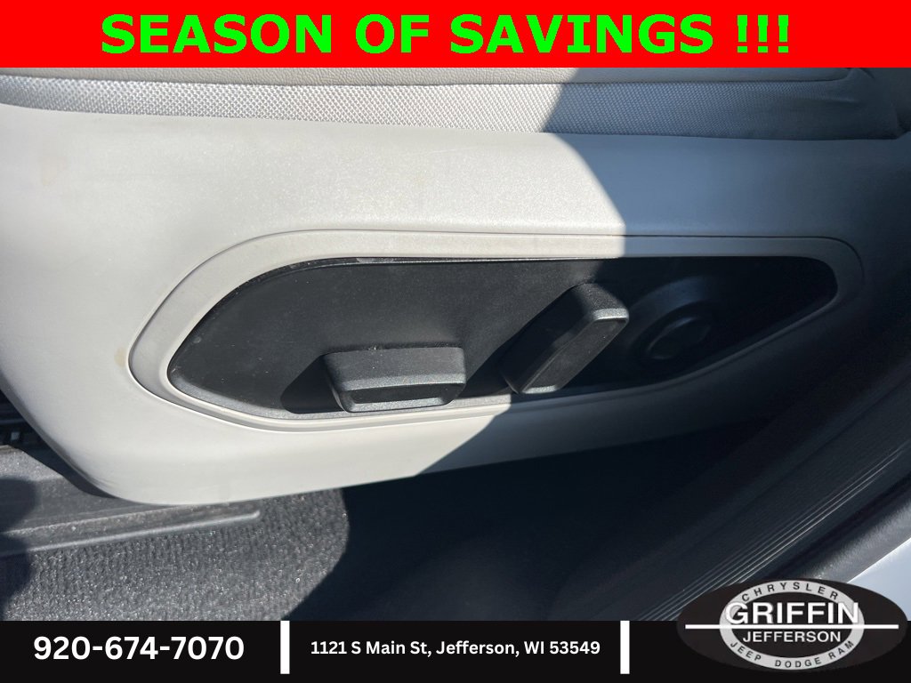 Used 2023 Jeep Grand Cherokee Overland image 19