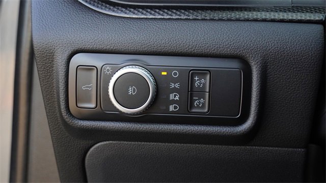 Used 2023 Ford Explorer ST-Line w/ Class IV Trailer Tow Package image 23