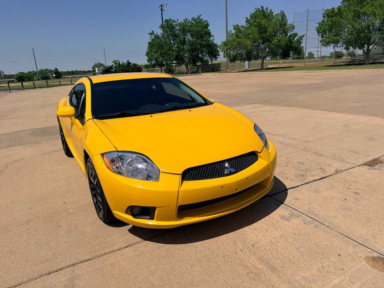 Used 2009 Mitsubishi Eclipse GS FWD image 18