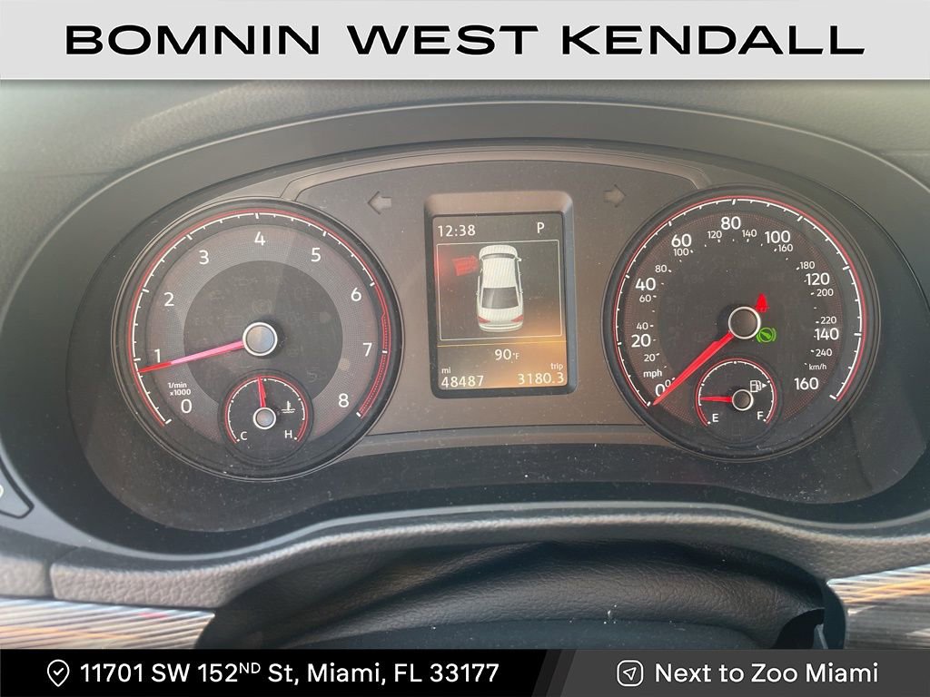 Used 2020 Volkswagen Passat 2.0T R-Line image 10